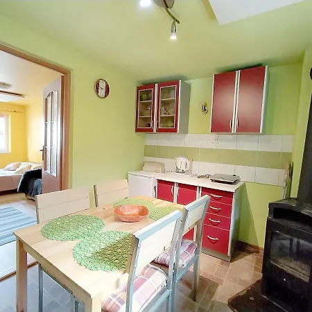 Mozaika Bed and Breakfast 3*